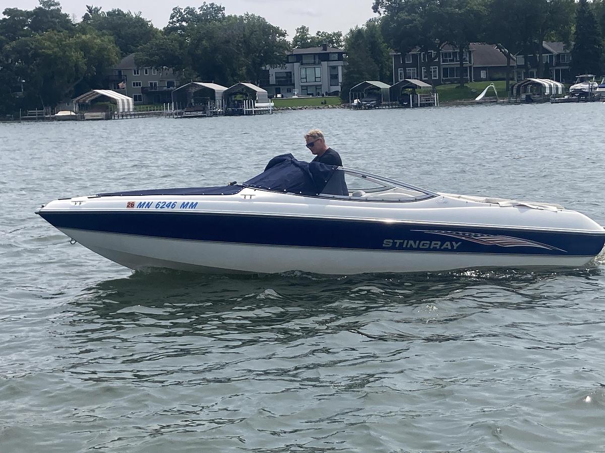 Used 2004 Stingray 195FX Ski Fish