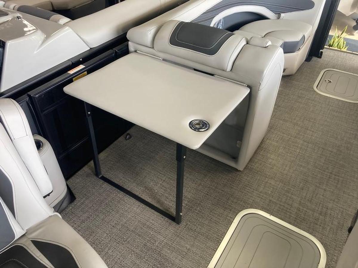 2025 Barletta Boats Corsa 23 UC