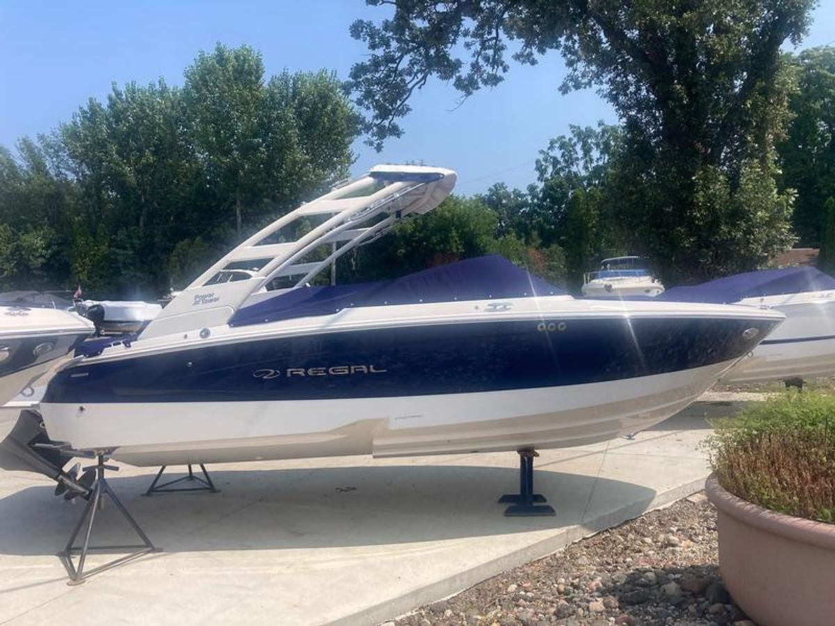 2025 Regal LS2 Surf