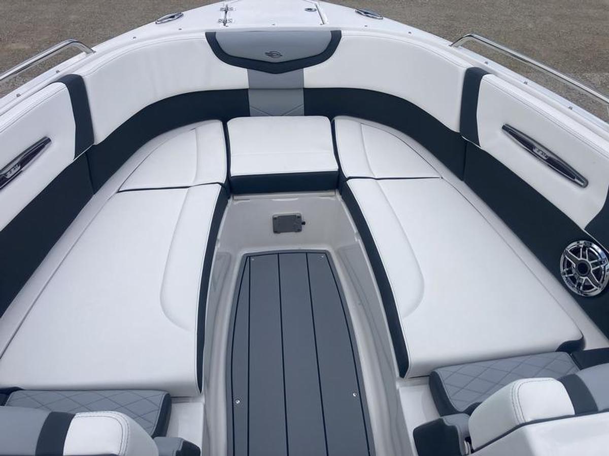 2025 Chaparral 307 SSX