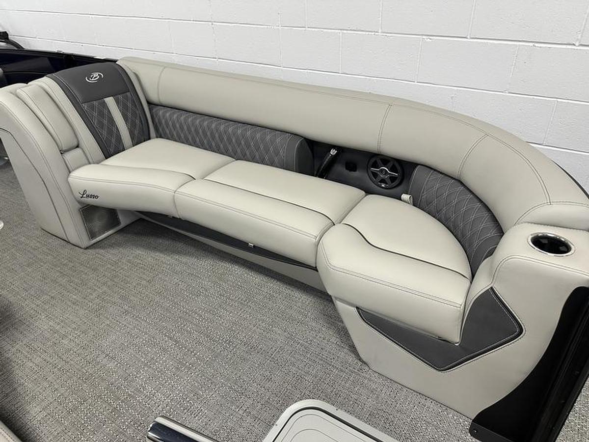 2025 Barletta Boats Lusso 25 UC