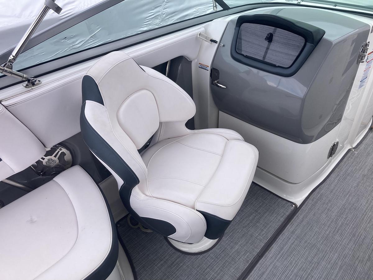 Used 2019 Chaparral 246 SSi