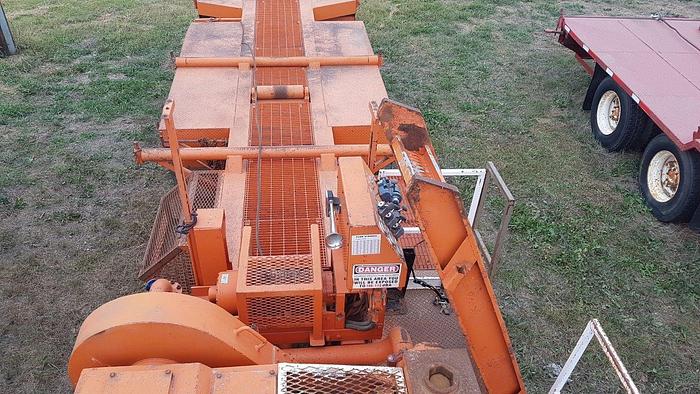 Used 2002 WELCAN 4 Axle Carrier Style Oilfield Pump / Kill Truck