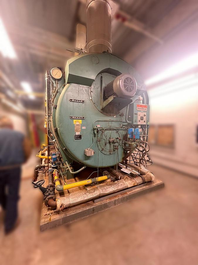 Used 200 HP Cleaver Brooks CB Packaged High-Pressure Steam Boiler – 1997 CB200-700-125