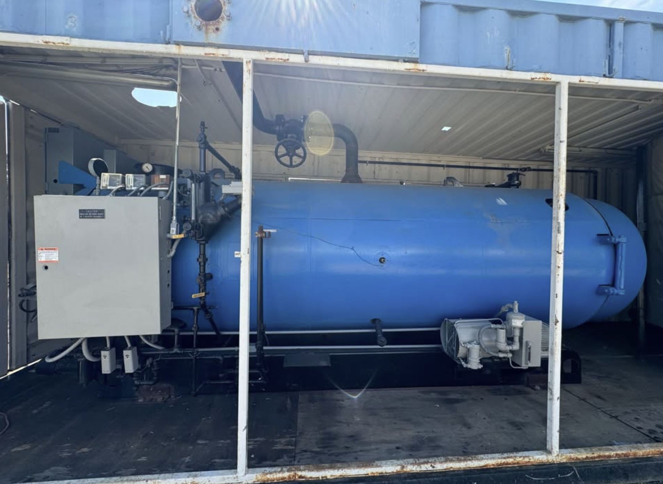 Used Cleaver Brooks CB-900-100 Packaged Steam Boiler 100 HP Low Pressure Dual Fuel Gas Oil 15 PSI Container Mounted Skid Built 1979