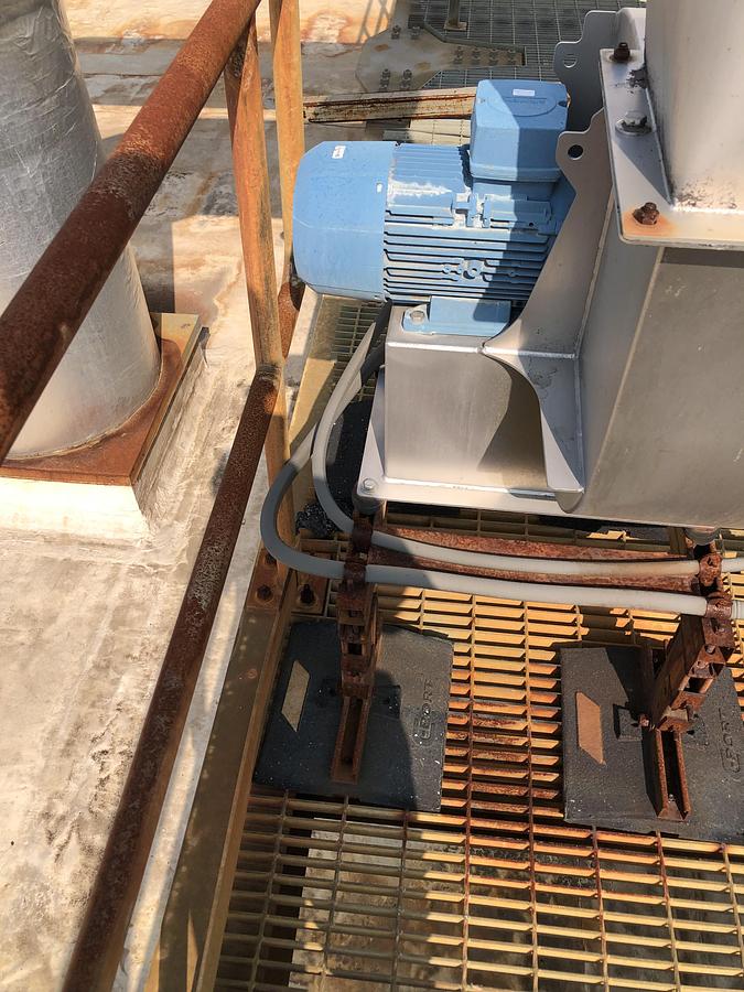 Used Rotodyne Ventilation Fan CV-250/400-P16K30 with Vertical Discharge System