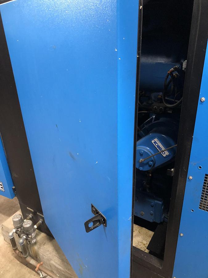 Used Kobelco Oil-Free Rotary Screw Air Compressor AC-8202