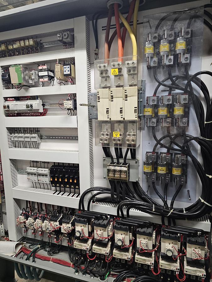 Used Toromont CIMCO Industrial Refrigeration System - 300 Ton Capacity with Heat Exchangers (2010)