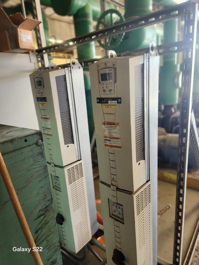 Used 2012 Carrier 500 ton Chiller