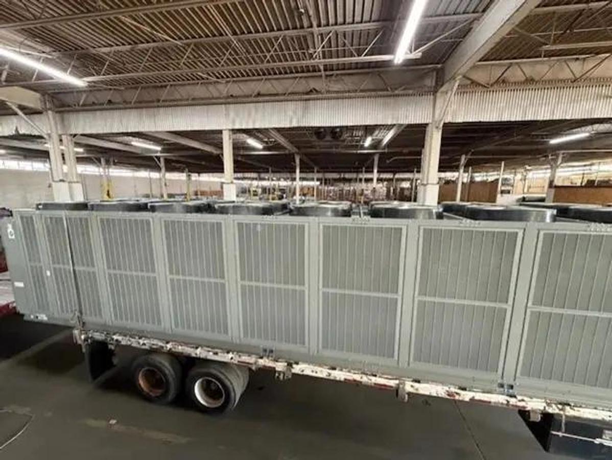 Trane Ascend Air-Cooled Chiller 551 Tons Model ACRC-5504 R-513A 460V/3Ph