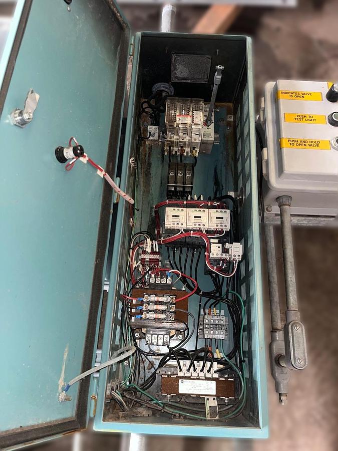 Used Burnham 700 HP 150 PSI Industrial Steam Boiler - 3P-700-50-LB with Cleaver Brooks Controls