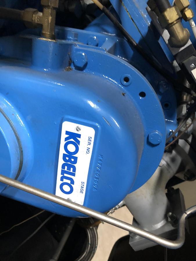 Used Kobelco Oil-Free Rotary Screw Air Compressor AC-8202