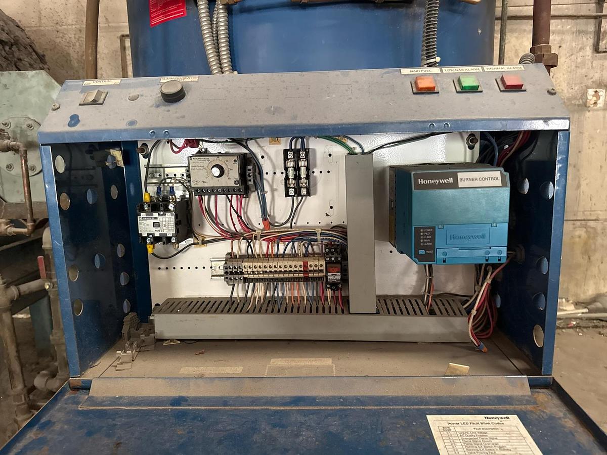 Used Used 2006 Hurst 4VT-X-30-150 30 HP 150 PSI Steam Boiler