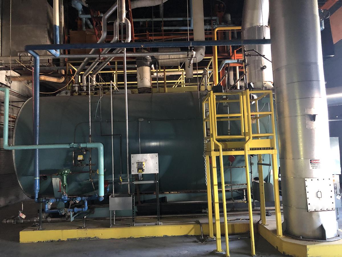 Used Cleaver Brooks 800 HP 150 PSI Commercial Boiler - 4WG-200-800-150 (2004)