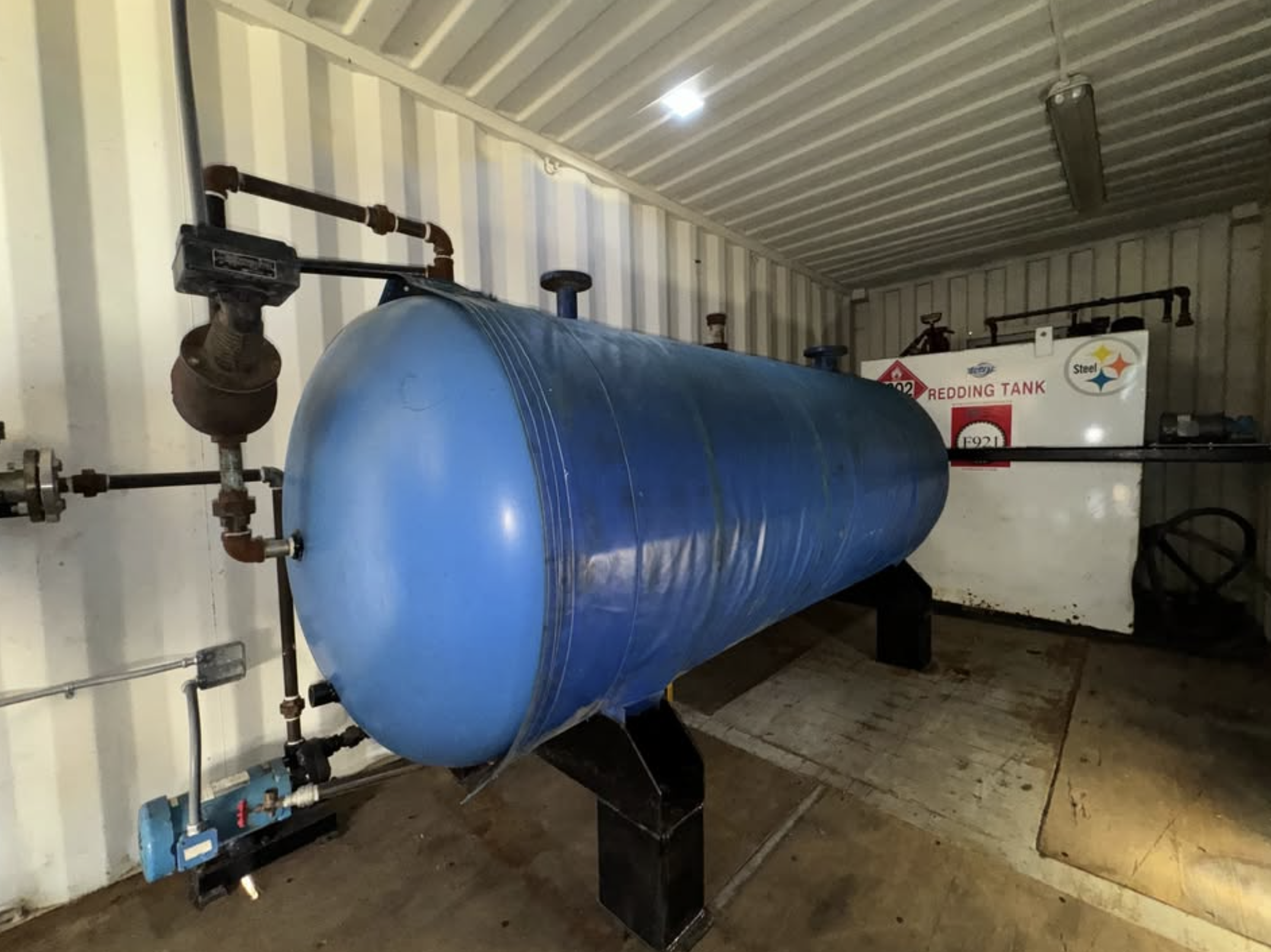 Used Cleaver Brooks CB-900-100 Packaged Steam Boiler 100 HP Low Pressure Dual Fuel Gas Oil 15 PSI Container Mounted Skid Built 1979