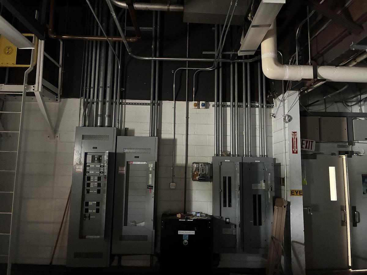 Used Commercial Electrical Distribution Panel System with Zone Master Series TVSS