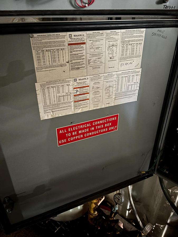 Used 246 HP Cleaver Brooks 250 PSI Steam Boiler 2014 Model CBLE 200-246-250ST Mobile