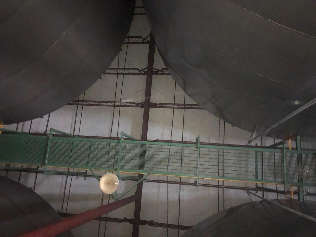 Used 250,000 Gallon Food Grade Stainless Steel Storage Tank (1994)