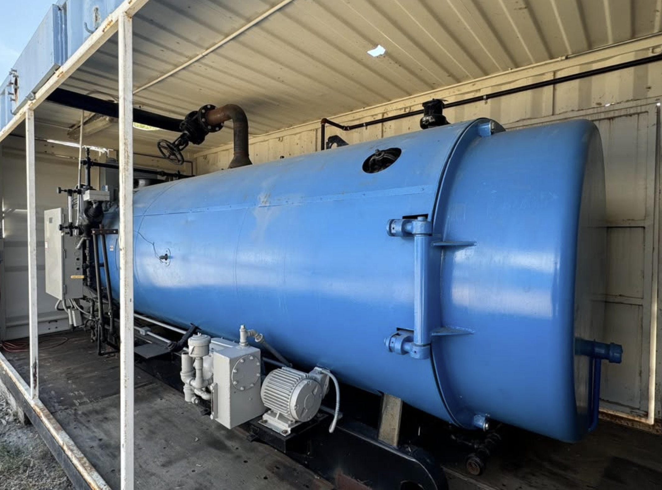 Used Cleaver Brooks CB-900-100 Packaged Steam Boiler 100 HP Low Pressure Dual Fuel Gas Oil 15 PSI Container Mounted Skid Built 1979