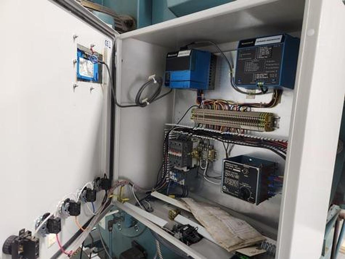 Used Cleaver Brooks CBI700-300-150