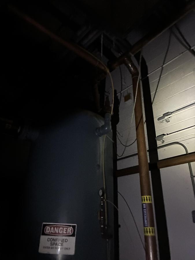 Used Delta Mechanical Compressed Air Tank System – 125 PSI