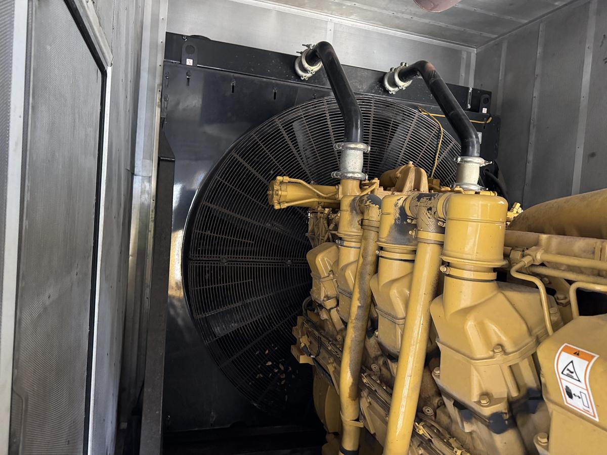 Used Caterpillar 2000 kW Diesel Generator Set - SR4B with SBS2020 Switchgear