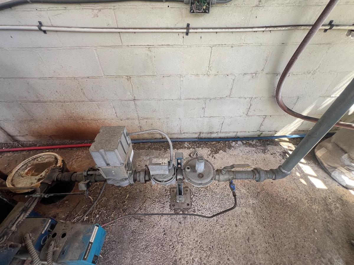 Used Columbia Boiler MPH-40 Horizontal Firebox Steam Boiler 40 HP Low Pressure 15 PSI Steam / 30 PSI Water Natural Gas Power Flame JR30A-13 Burner Built 2018