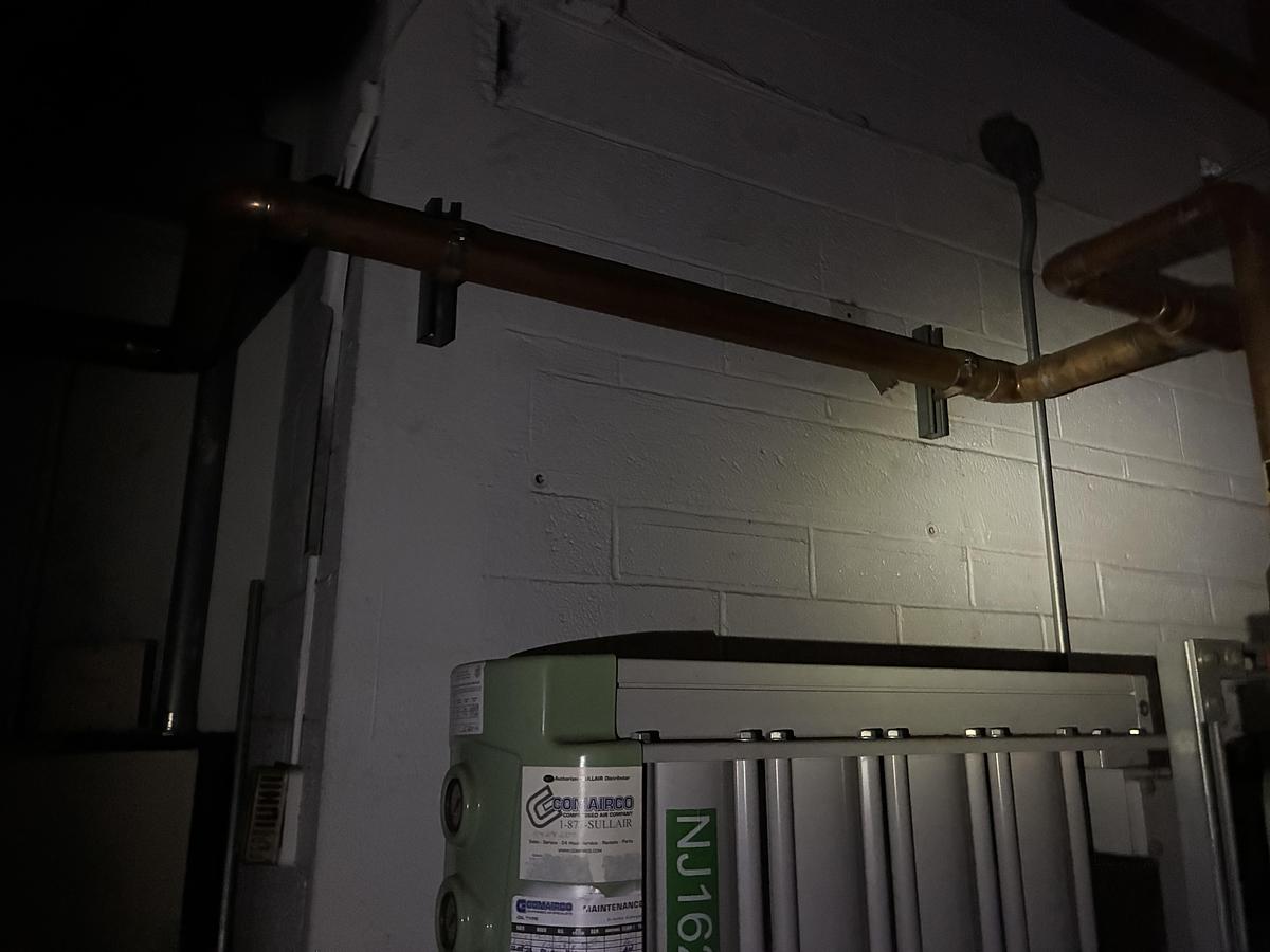 Used Delta Mechanical Compressed Air Tank System – 125 PSI