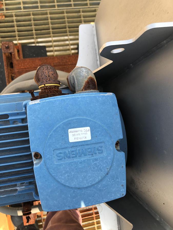 Used Rotodyne Ventilation Fan CV-250/400-P16K30 with Vertical Discharge System