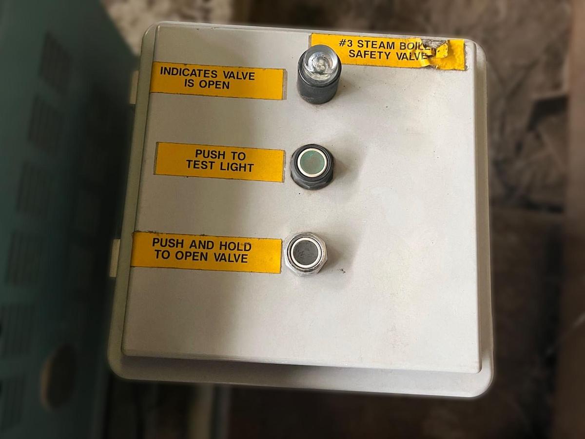 Used Burnham 700 HP 150 PSI Industrial Steam Boiler - 3P-700-50-LB with Cleaver Brooks Controls