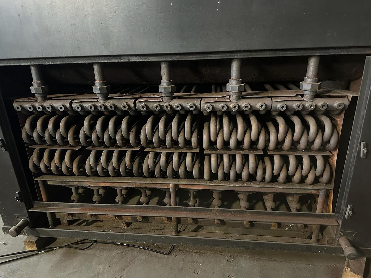 Used Parker Industrial Steam Boiler 70 HP 125 PSI Model 70 1994