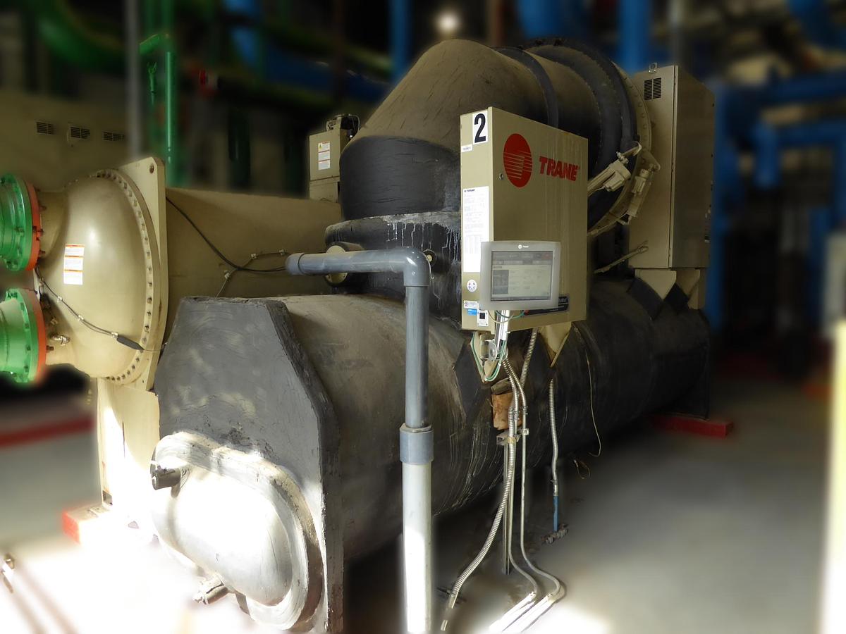 Used Trane CenTraVac Water Chiller 800 Tons – CVHF1300
