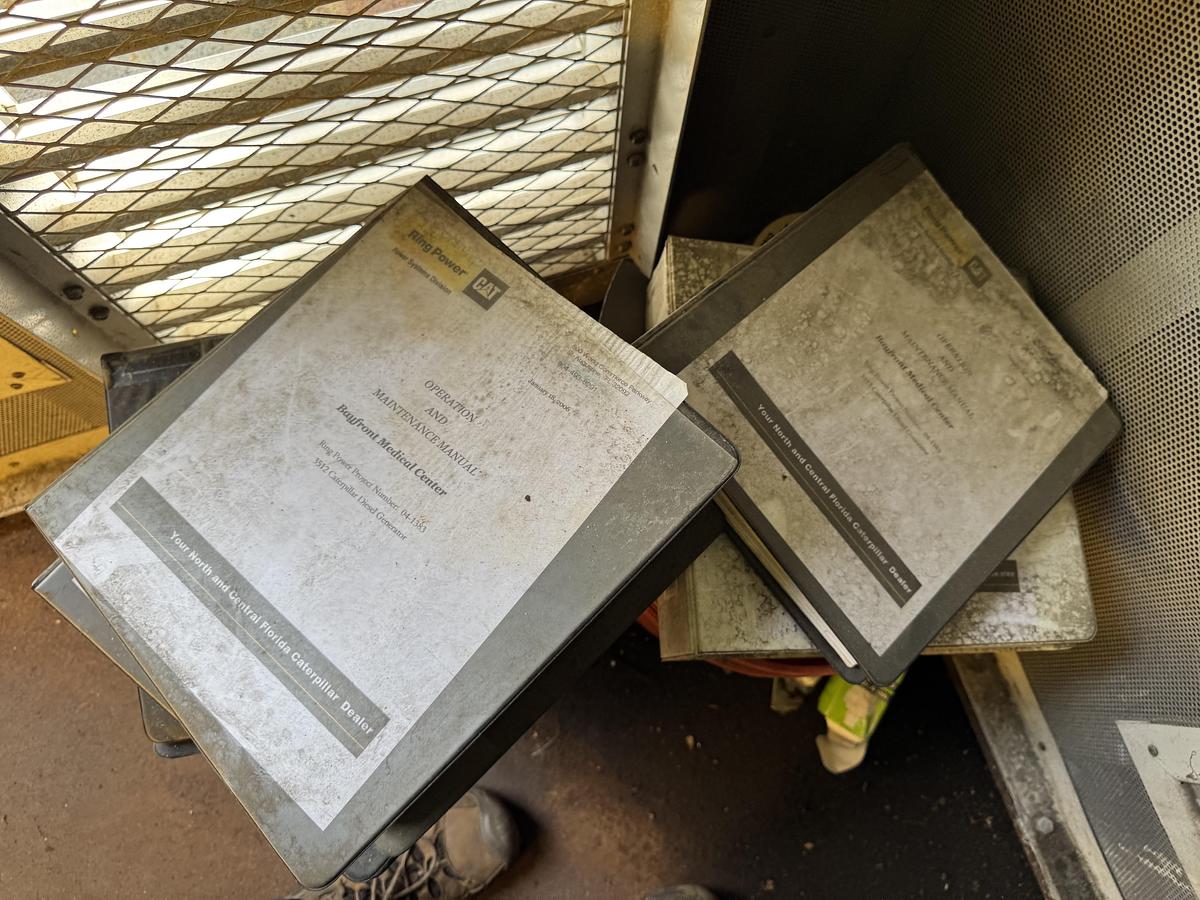 Used Caterpillar 2000 kW Diesel Generator Set - SR4B with SBS2020 Switchgear