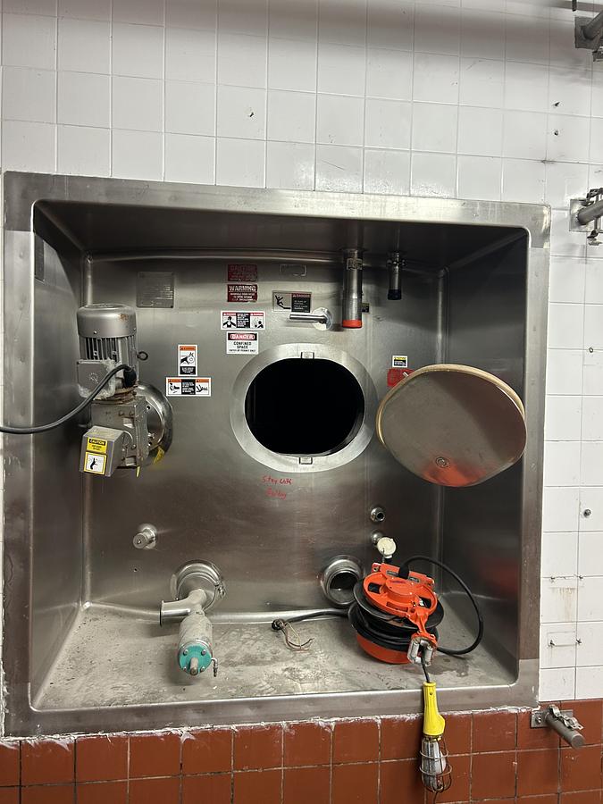 Used Walker Stainless 20,000 Gallon Jacketed Stainless Steel Storage Tanks SA240/T316L R-717 Lot of 4 1997