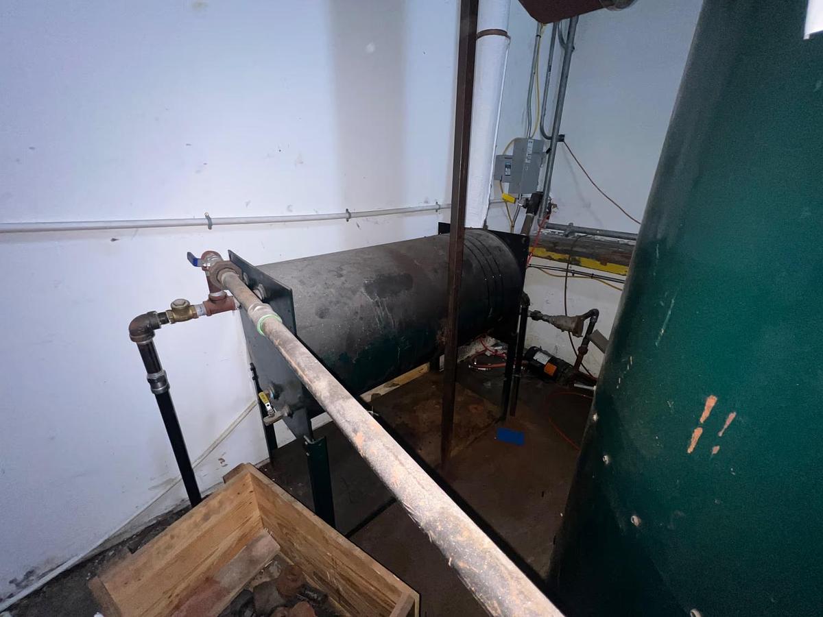 Used Columbia Boiler CT-Series Vertical Steam Boiler 50 HP Type CT Natural Gas Power Flame JR50A-15 Burner 150 PSI MAWP Built 2012