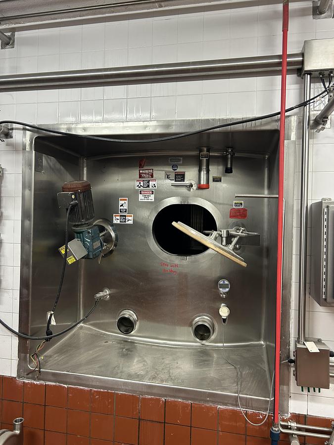 Used Walker Stainless 20,000 Gallon Jacketed Stainless Steel Storage Tanks SA240/T316L R-717 Lot of 4 1997