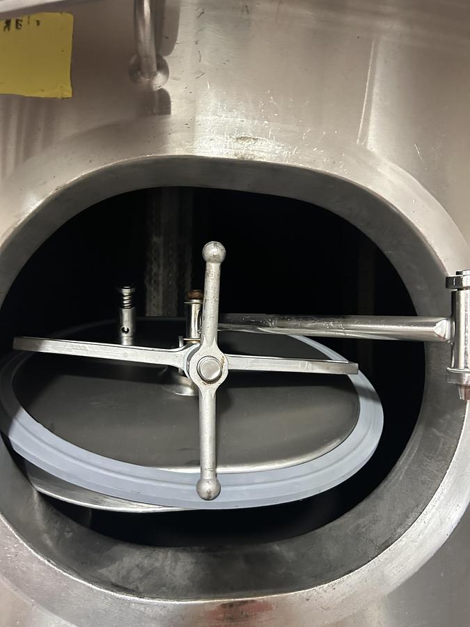 Used DCI Inc. Stainless Steel Storage Tanks Group of 3  6000 & 10000 Gallon Agitated CIP-Ready