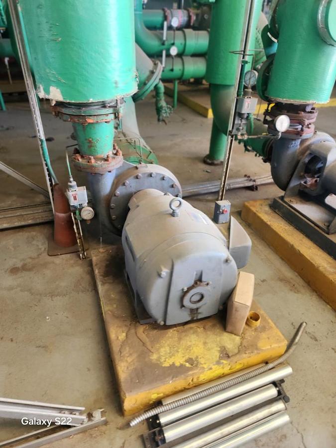 Used 2012 Carrier 500 ton Chiller