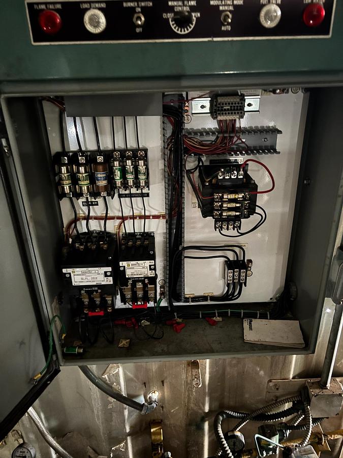 Used 246 HP Cleaver Brooks 250 PSI Steam Boiler 2014 Model CBLE 200-246-250ST Mobile