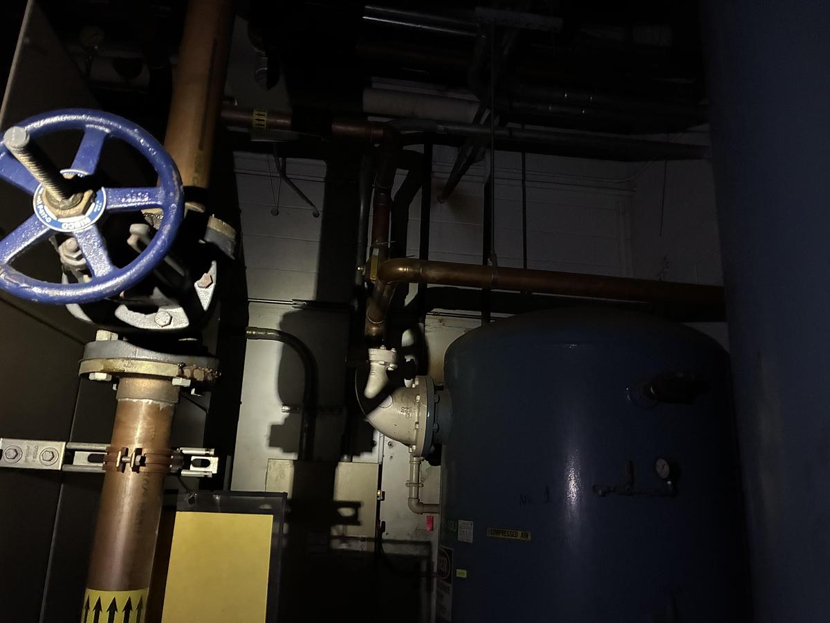 Used Industrial Compressed Air Receiver Tank - Vertical Storage Vessel