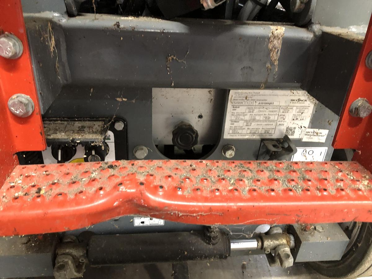 Used Skyjack Electric Scissor Lift SJ3226