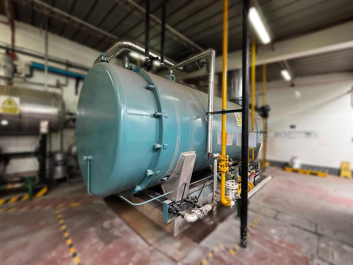 Used Cleaver Brooks 350 HP High Pressure Steam Boiler – CB-400-350-...