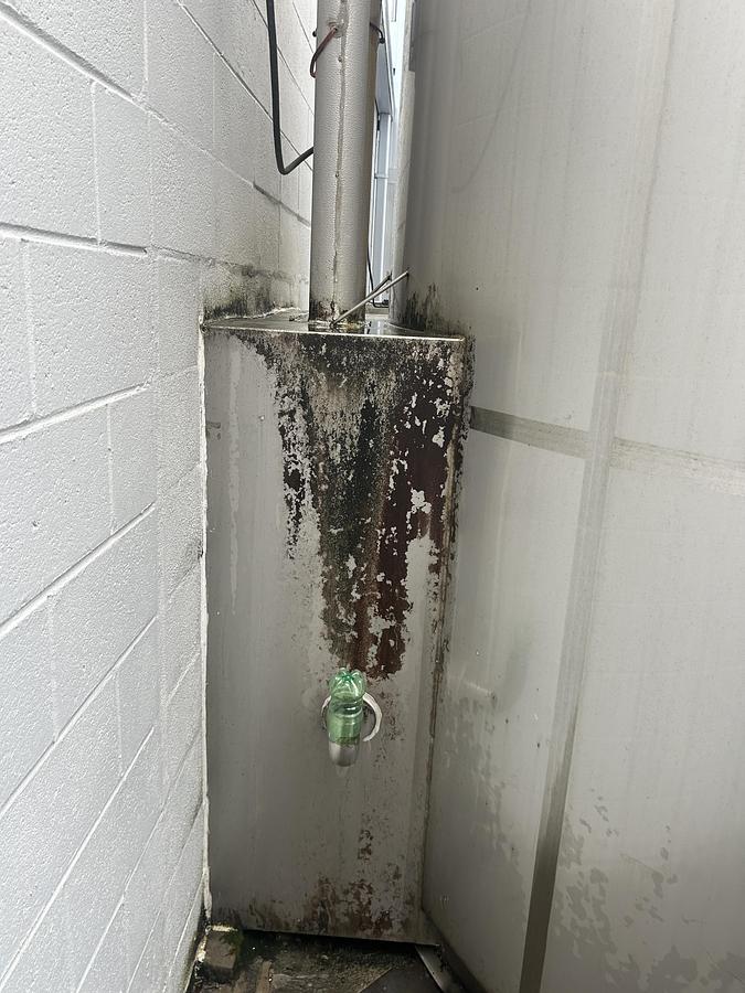 Used DCI Inc. Stainless Steel Storage Tanks Group of 3  6000 & 10000 Gallon Agitated CIP-Ready