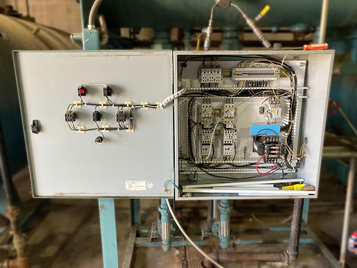 Used Cleaver-Brooks 100 HP 300 PSI Steam Boiler System + Feedwater Tank (2015)