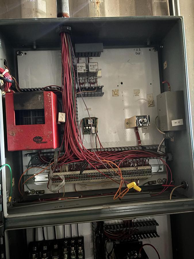 Used 246 HP Cleaver Brooks 250 PSI Steam Boiler 2014 Model CBLE 200-246-250ST Mobile