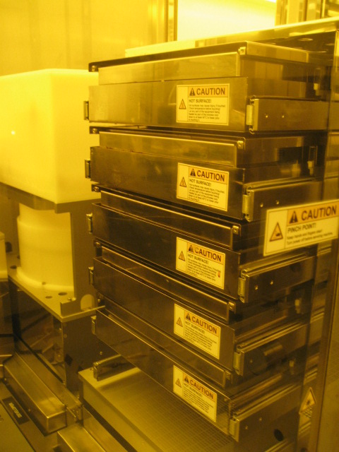 Used Suss Microtec ACS 800 Coater Developer