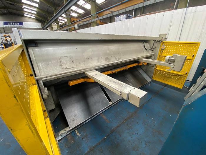 Used 2004 Ermaksan HGS3100 x 6mm Guillotine Shears