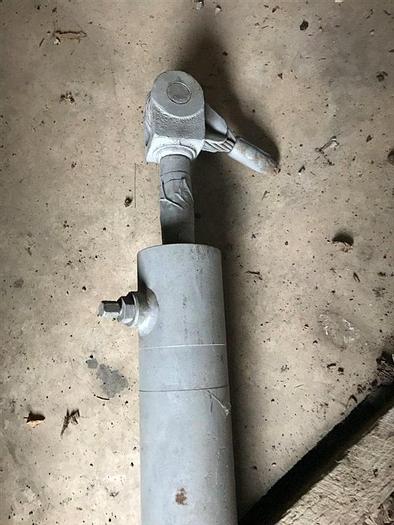 Used Hydraulic Cylinder #2