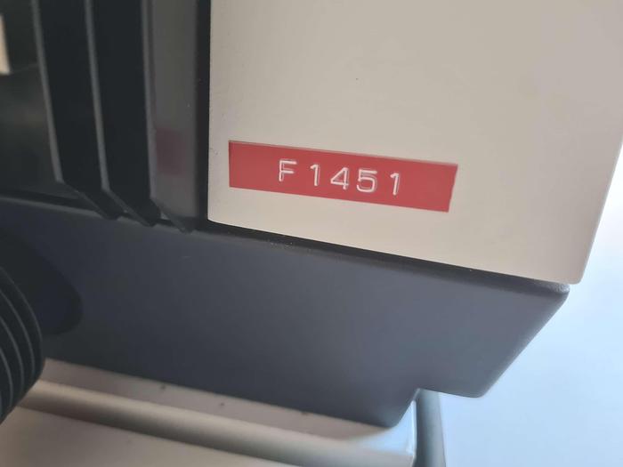 Used Leica Ultracut 702501 Ultramicrotome Microtome with anti vibration table