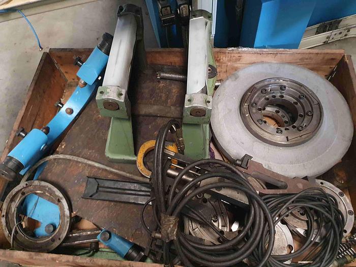 Usato RETTIFICA UNIVERSALE A TESTA MOBILE GIREVOLE DANOBAT RCP U1 1200 CNC
